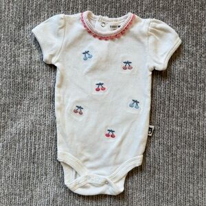 Rabbit + Bear Organic Cherry Embroidered Bodysuit 3–6M Baby Girl Feminine Sweet
